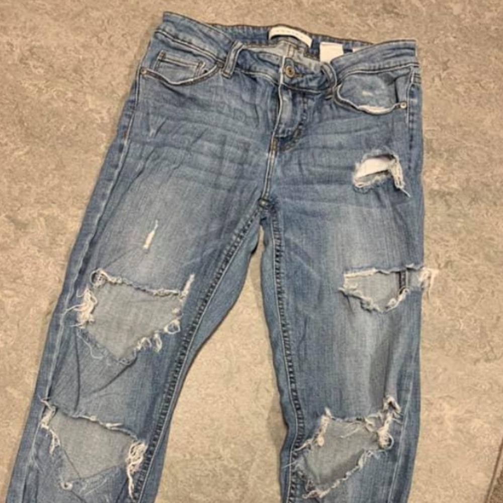 ripped skinny jeans